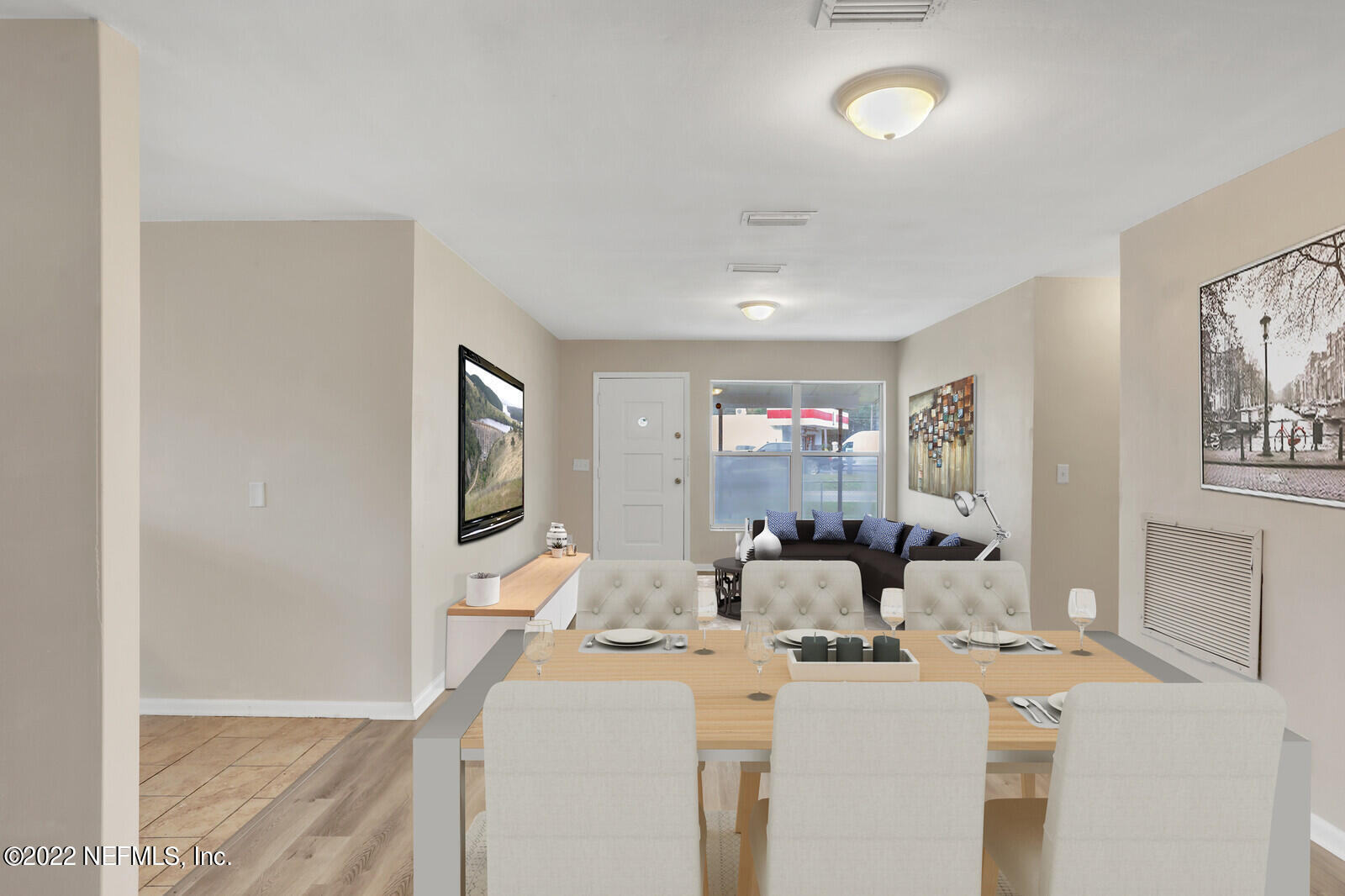Dining Room / Virtually Staged