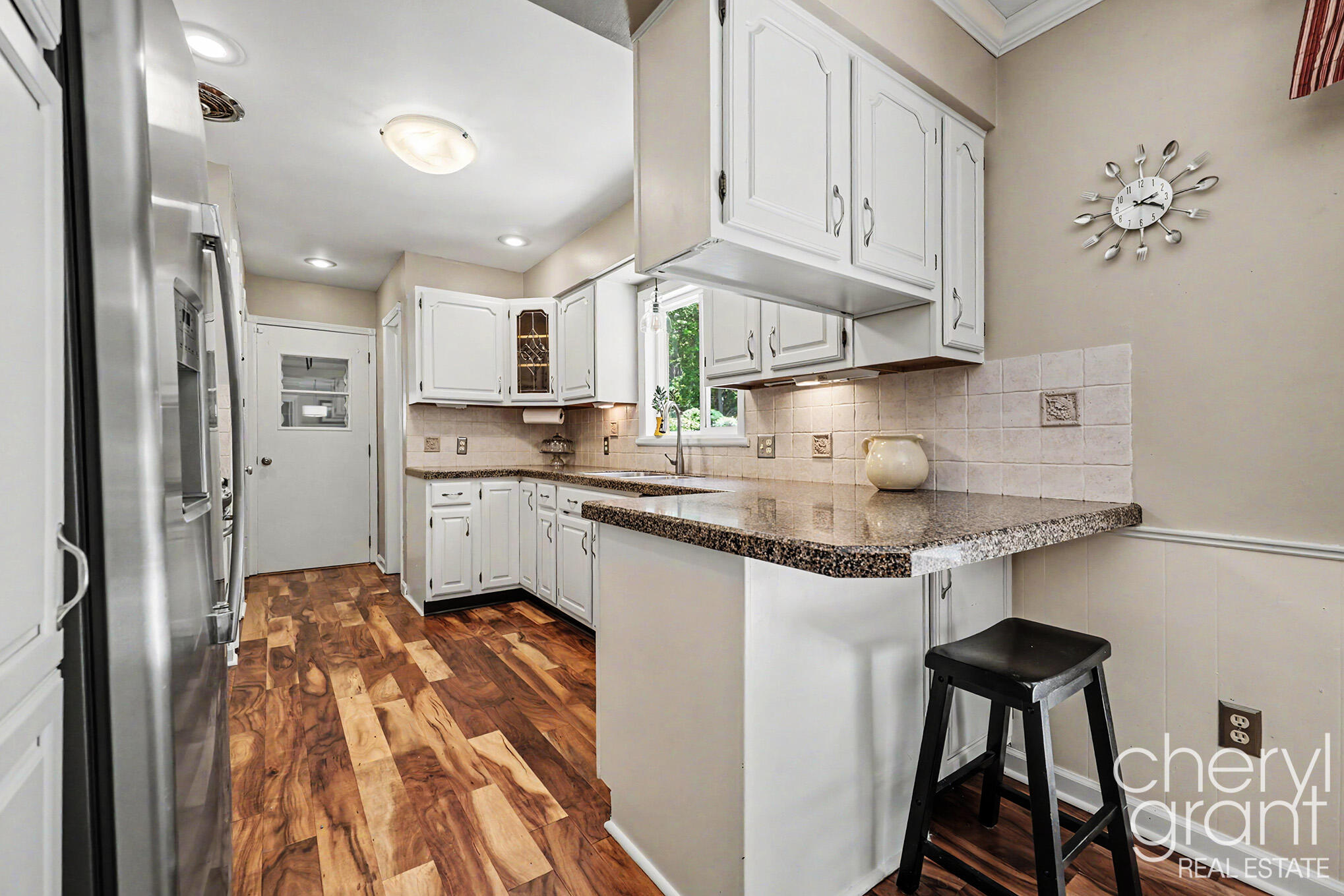 15888 Vinecrest Street Spring Lake, MI 49456 - Photo 10 of 39 Kitchen
