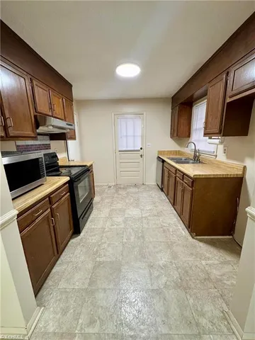 $220,000 | 717 Belmont Drive, High Point, NC 27263