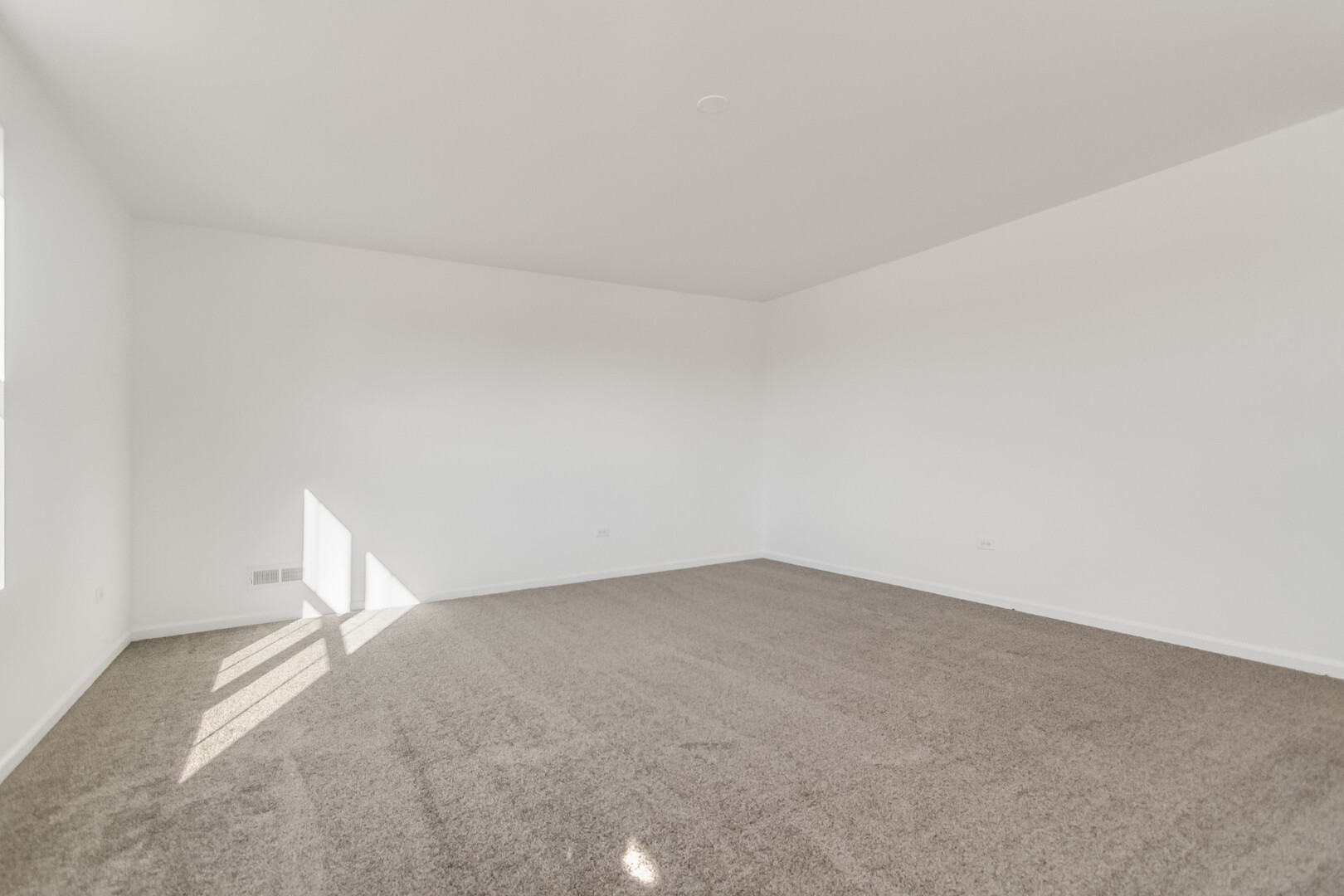 1886 Fulton Street Woodridge, IL 60517 - Photo 16 of 31