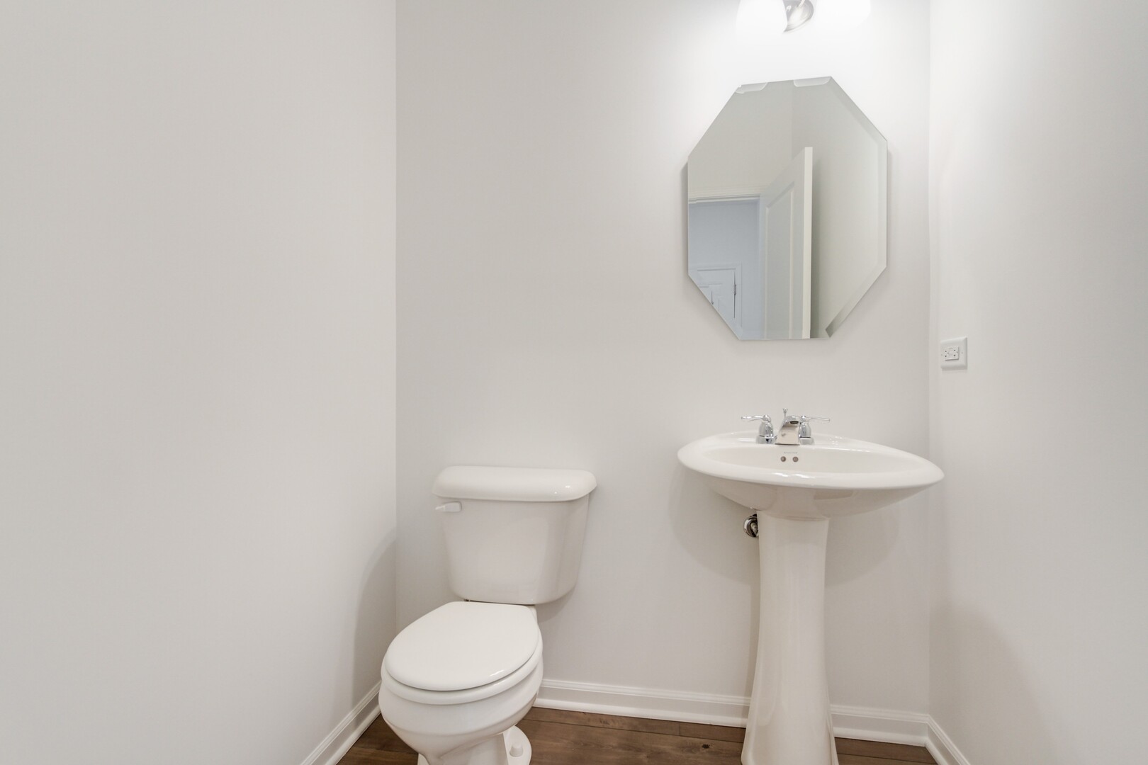 1886 Fulton Street Woodridge, IL 60517 - Photo 30 of 31