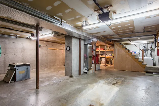 $674,900 | 22 Beach Drive, West Brookfield, MA 01585