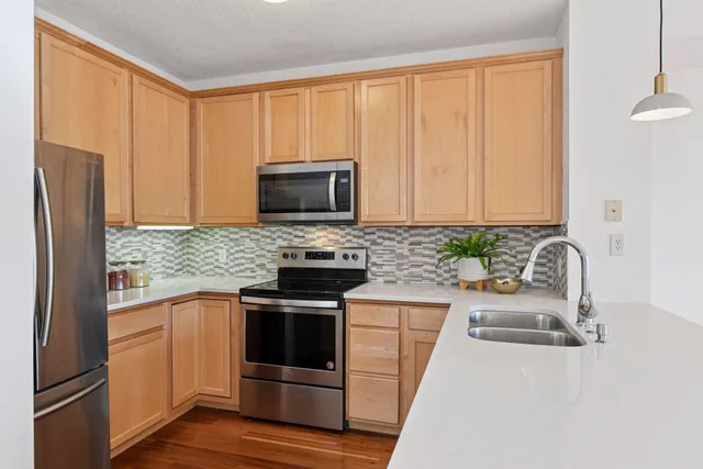 $309,900 | 580 North 2nd Street, Unit 300, Minneapolis, MN 55401