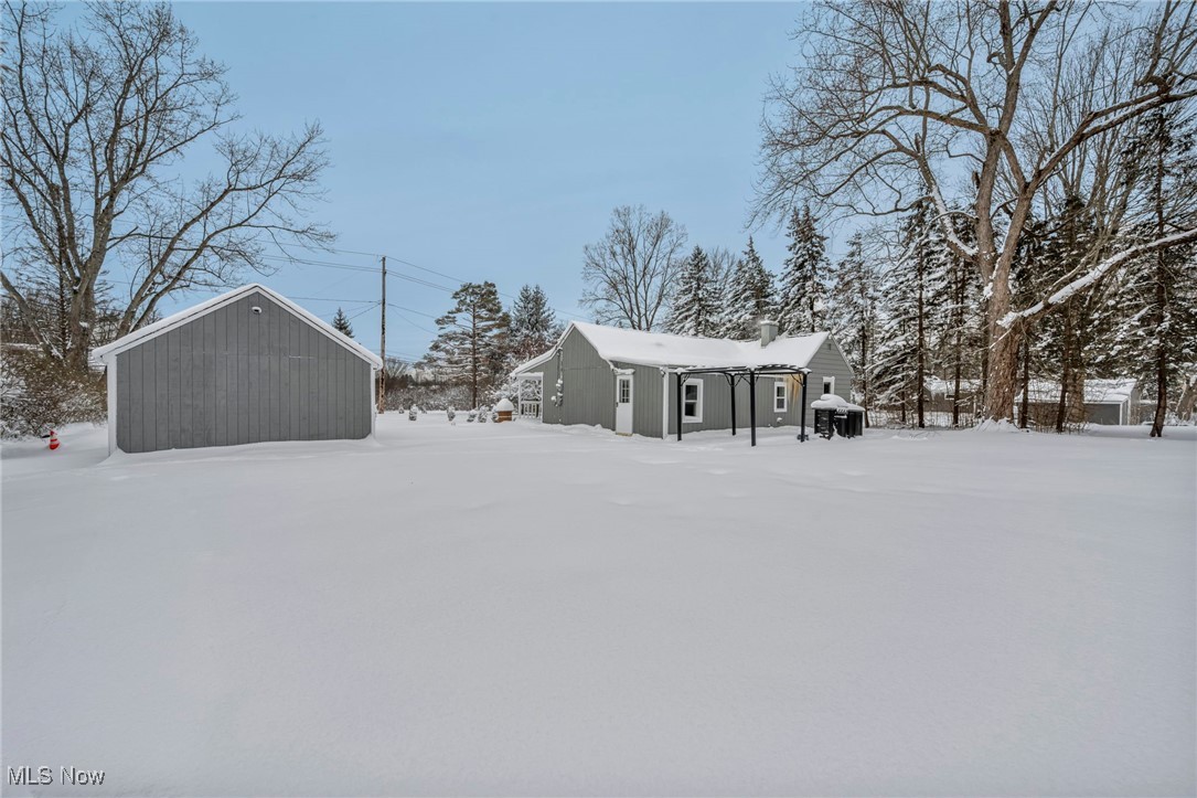8564 Cedar Road Chesterland, OH 44026 - Photo 36 of 43
