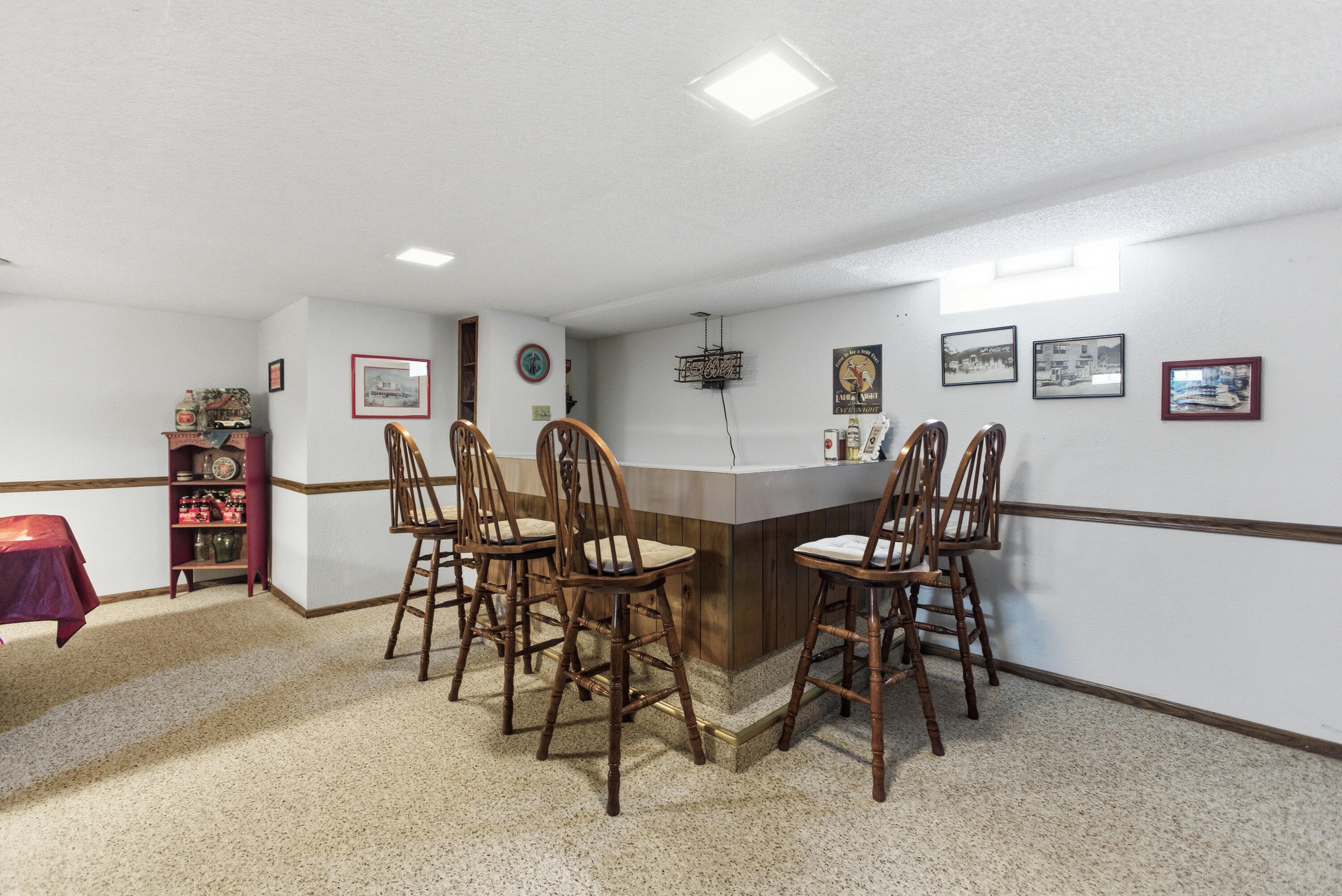 4961 South 24th Street Milwaukee, WI 53221 - Photo 27 of 31 basement bar