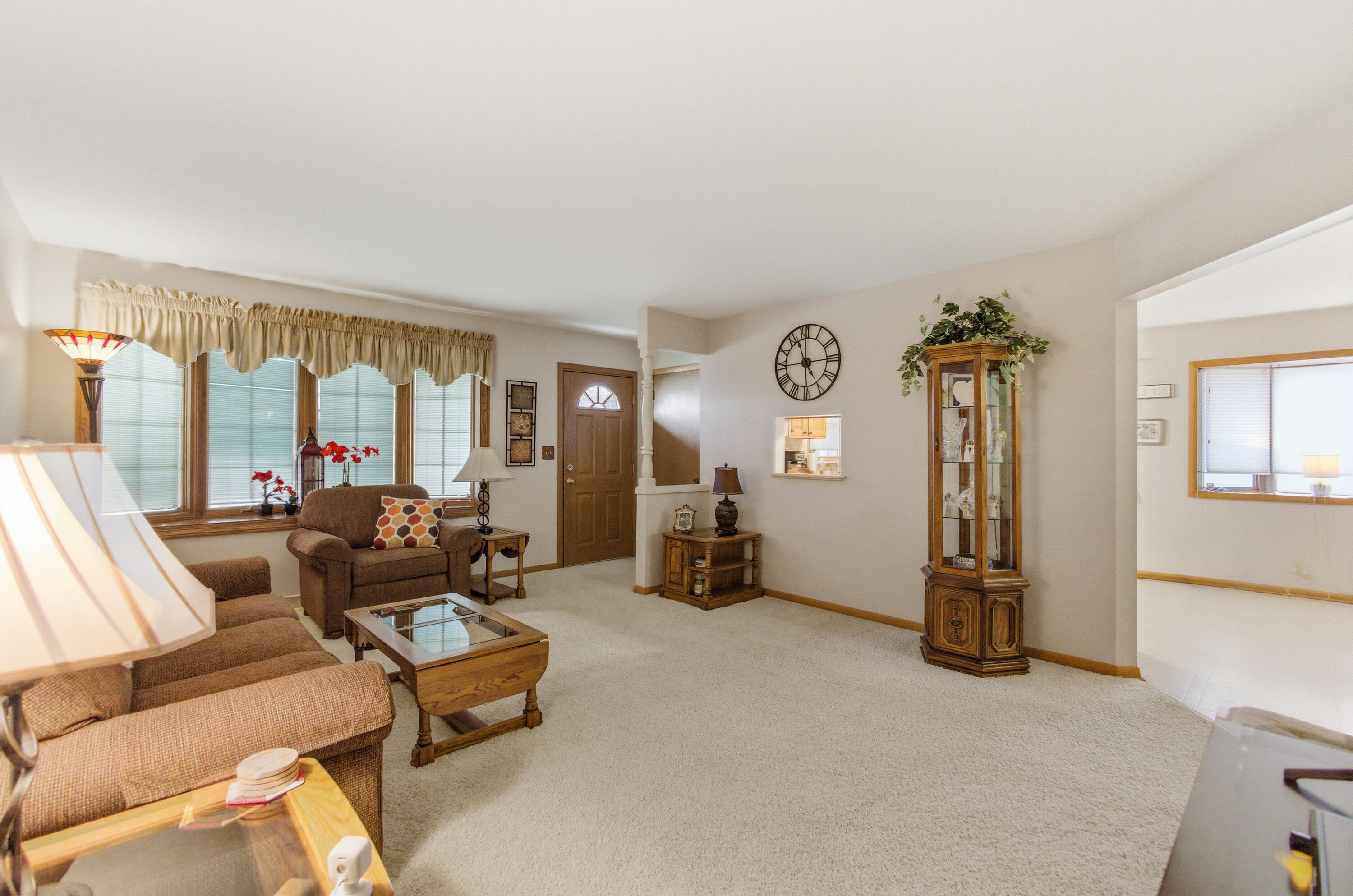 4961 South 24th Street Milwaukee, WI 53221 - Photo 5 of 31 LR