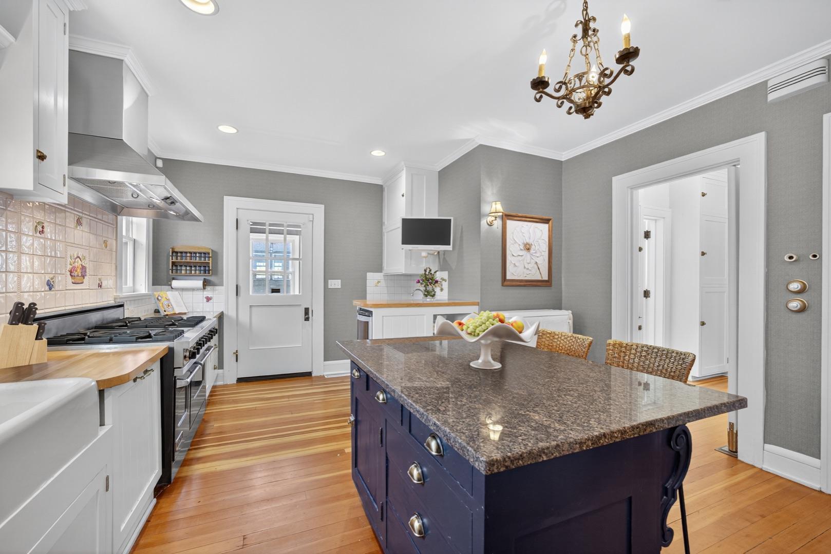 724 4th Street Southwest Rochester, MN 55902 - Photo 8 of 66