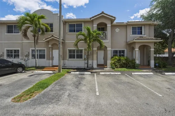 $446,999 | 16613 Northwest 71st Avenue, Miami Lakes, FL 33014