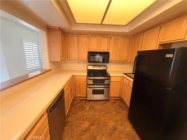 $3,600 | 8152 Mainsail Drive, Unit 104, Huntington Beach, CA 92646