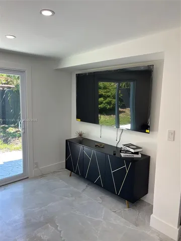 $1,199,999 | 3261 Oleander Way, Lauderdale-by-the-Sea, FL 33062