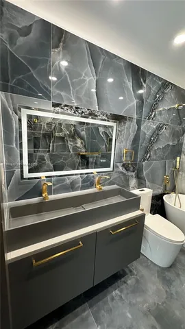 $1,199,999 | 3261 Oleander Way, Lauderdale-by-the-Sea, FL 33062