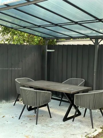 $1,199,999 | 3261 Oleander Way, Lauderdale-by-the-Sea, FL 33062