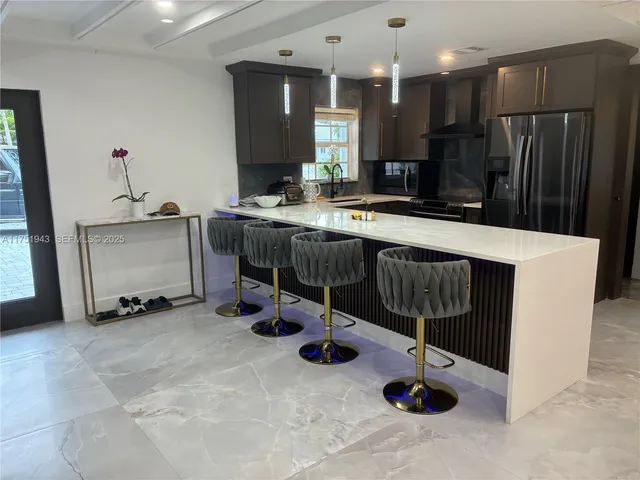 $1,199,999 | 3261 Oleander Way, Lauderdale-by-the-Sea, FL 33062