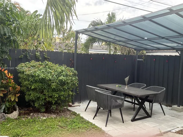 $1,199,999 | 3261 Oleander Way, Lauderdale-by-the-Sea, FL 33062
