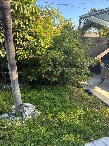 $1,199,999 | 3261 Oleander Way, Lauderdale-by-the-Sea, FL 33062