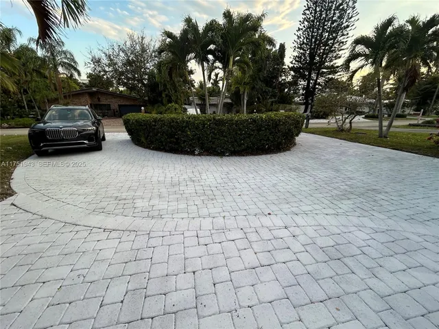 $1,199,999 | 3261 Oleander Way, Lauderdale-by-the-Sea, FL 33062