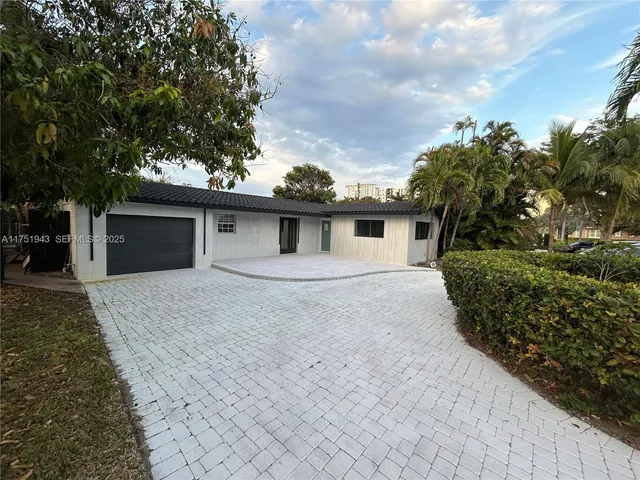 $1,199,999 | 3261 Oleander Way, Lauderdale-by-the-Sea, FL 33062
