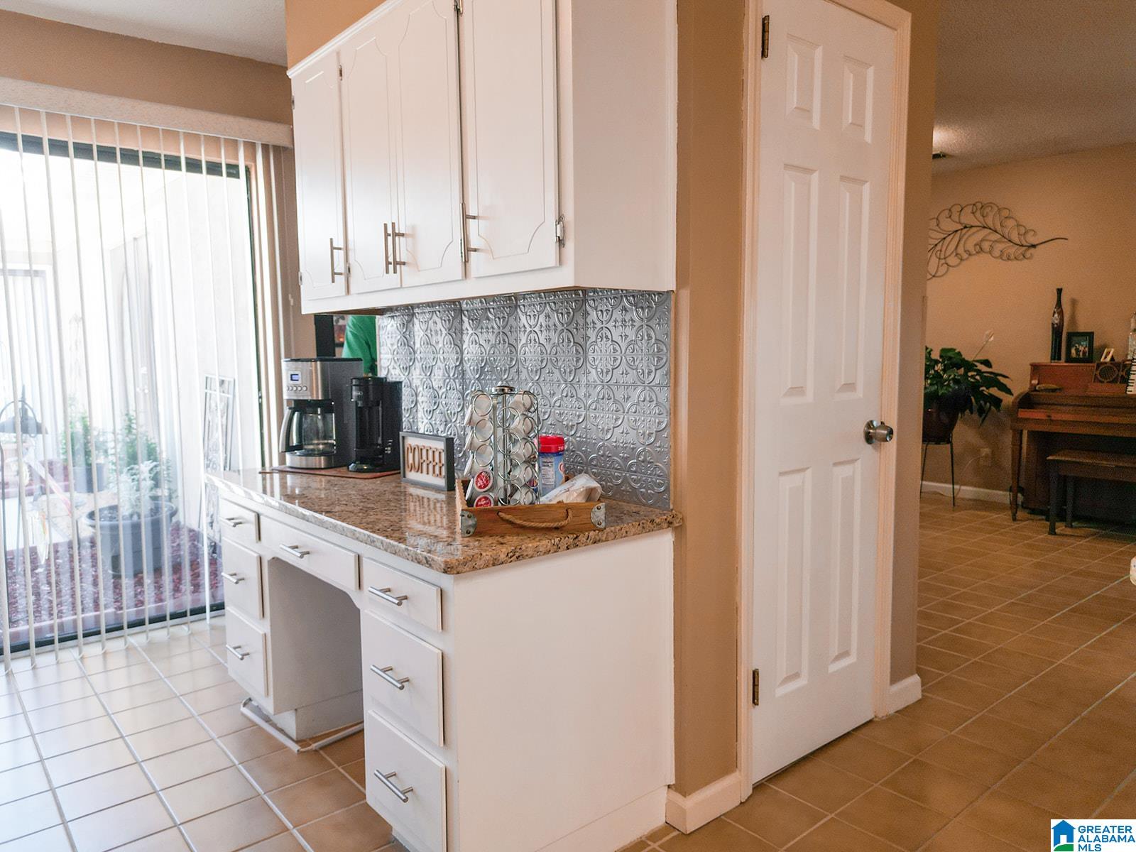 235 Coves Pointe Drive Riverside, AL 35135 - Photo 8 of 59
