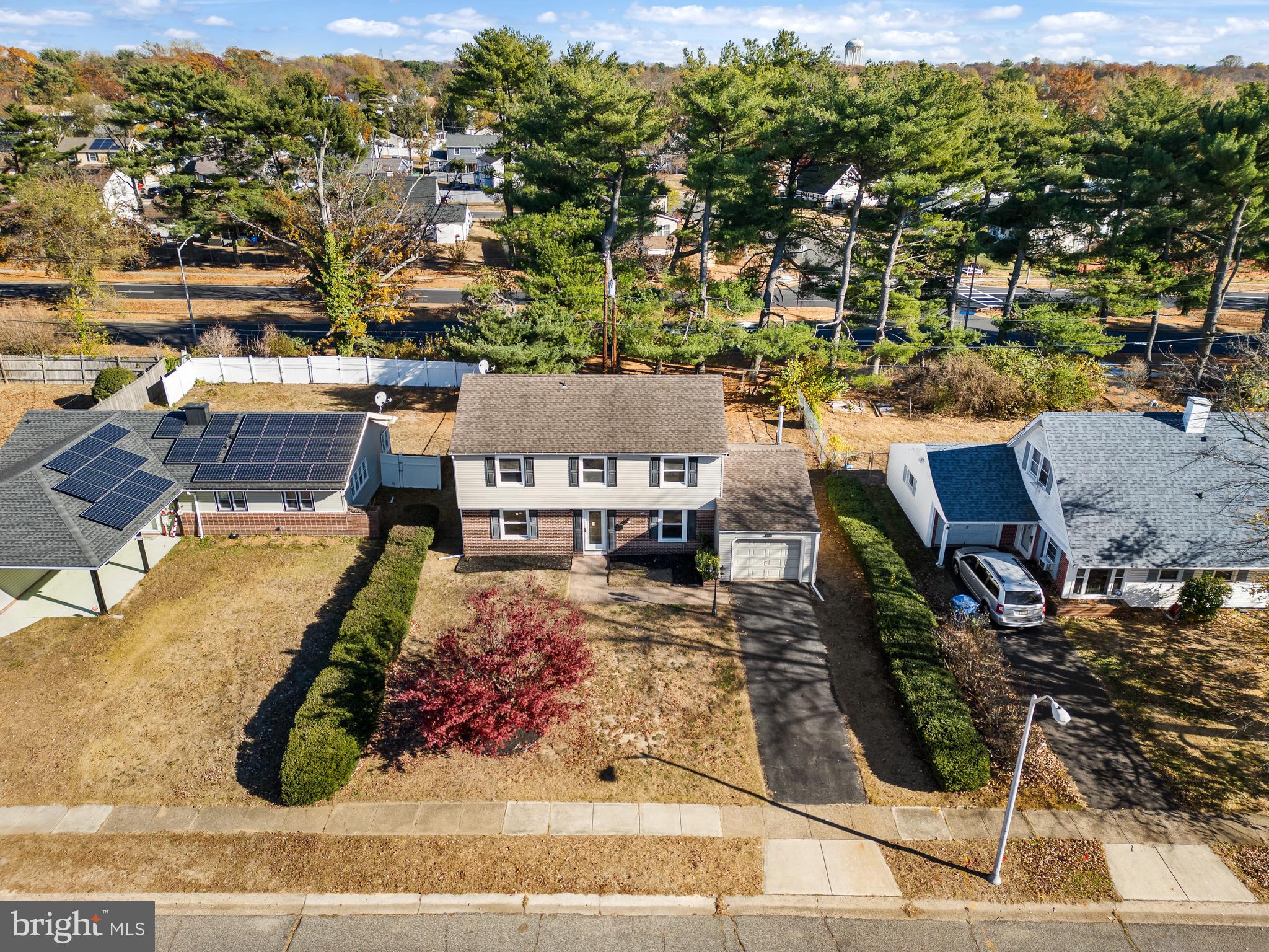 147 Somerset Drive Willingboro, NJ 08046 - Photo 2 of 34