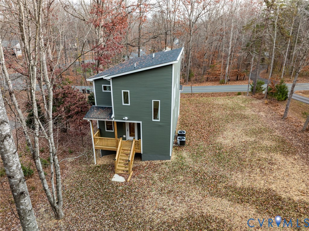 34 Turkeysag Trail Palmyra, VA 22963 - Photo 36 of 44 front view of a house with a yard