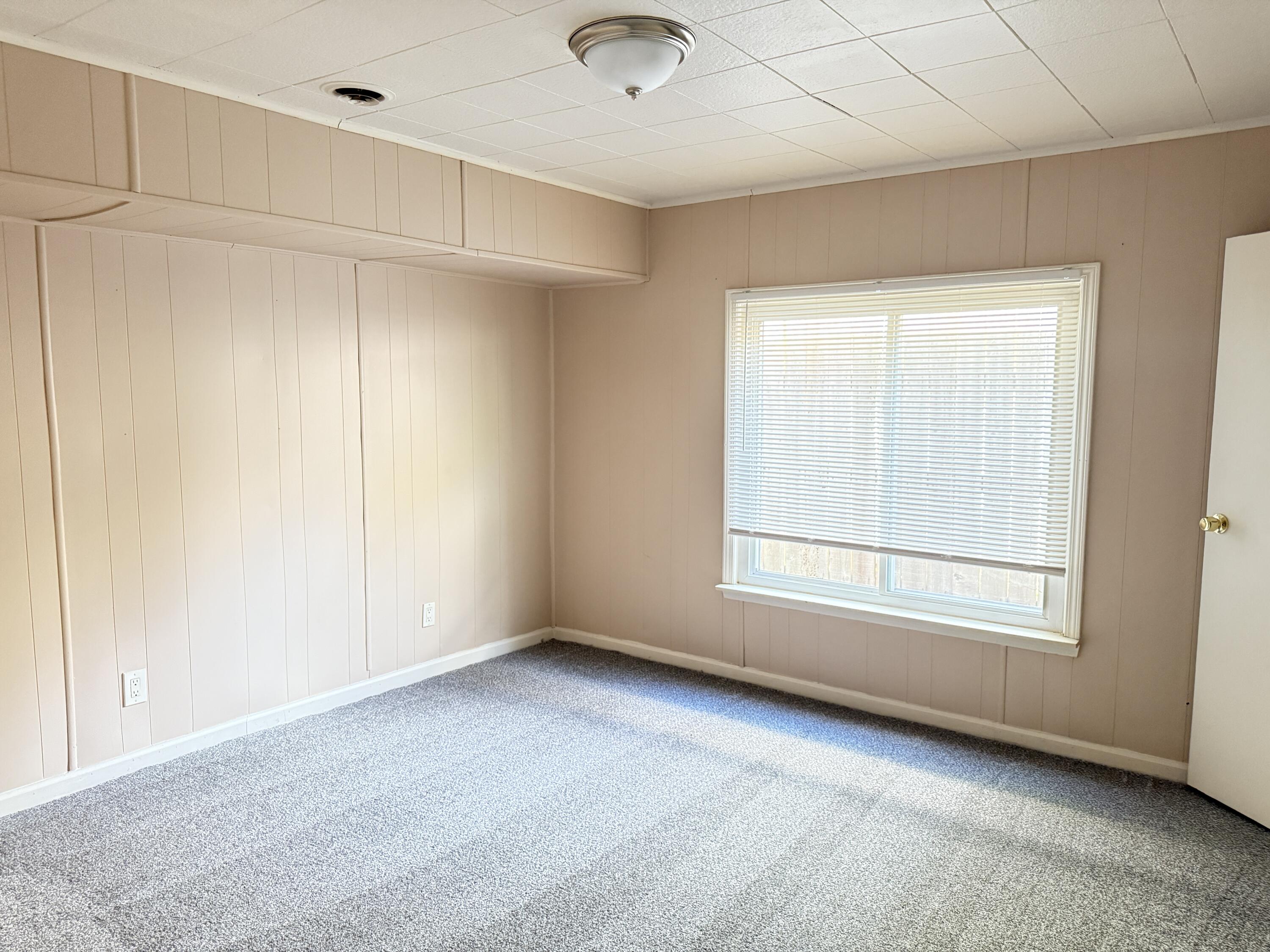 21345 Inkster Road Farmington, MI 48336 - Photo 13 of 22 IMG_5402 2