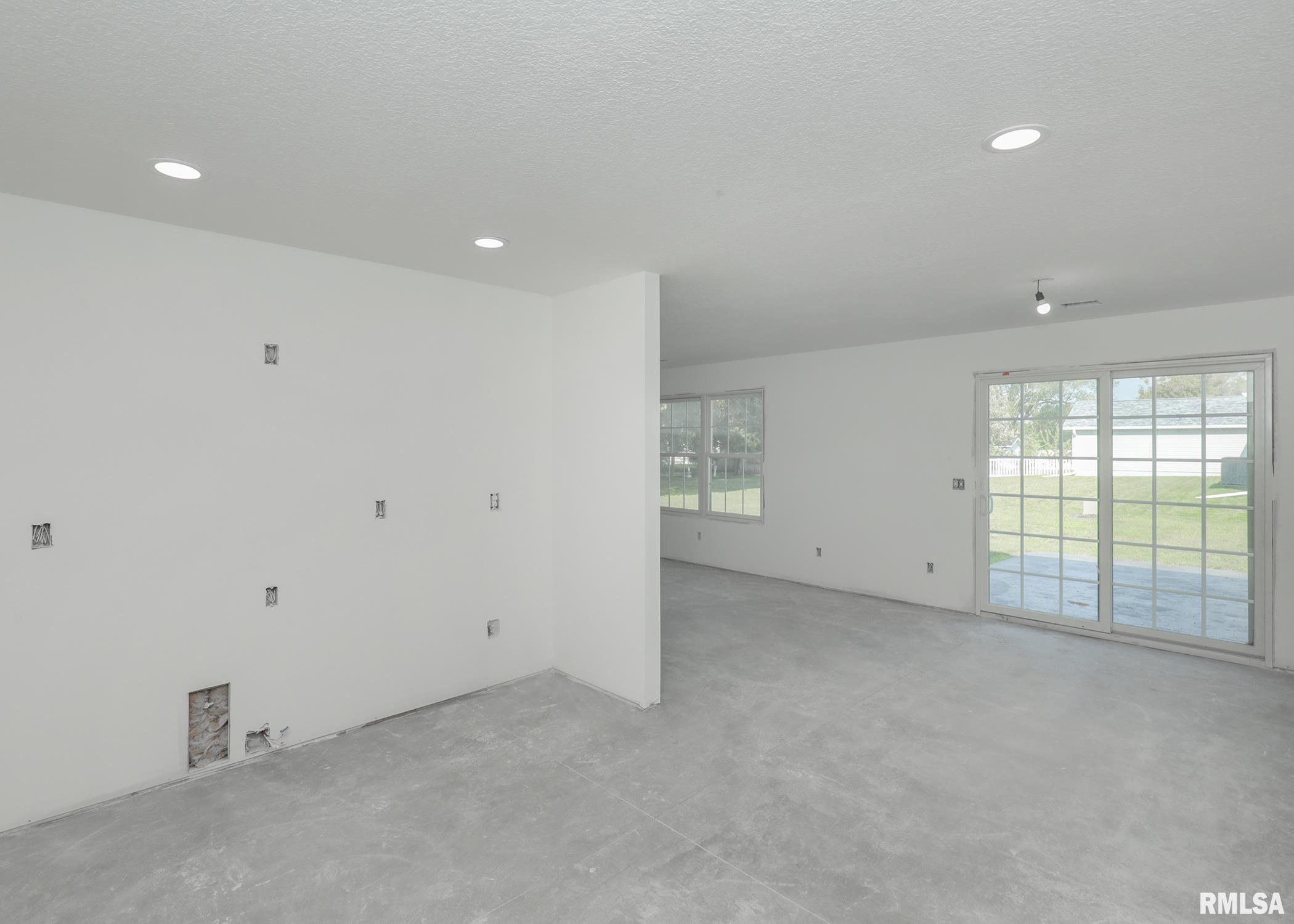 206 Division Street Geneseo, IL 61254 - Photo 8 of 22 Gallery Image 8