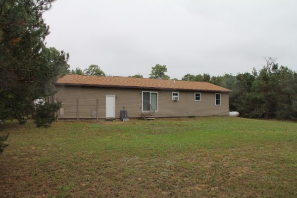 11285 North 17 Road Buckley, MI 49620 - Photo 3 of 15 1805314-2.JPG