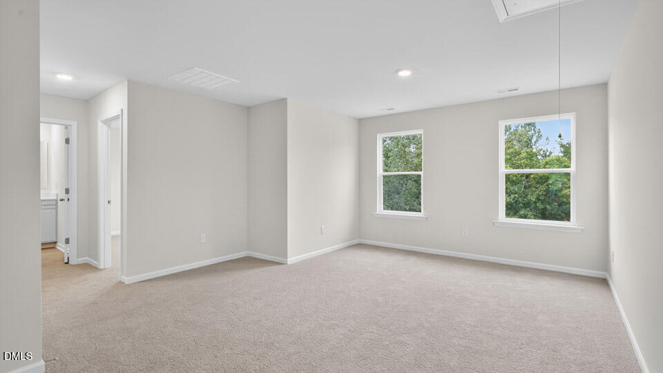 189 Calebs Cor Place Spring Lake, NC 28390 - Photo 25 of 42 an empty room with windows and closet