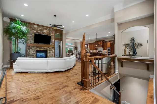 $794,000 | 12001 West 164th Street, Overland Park, KS 66221