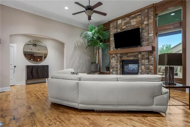 $794,000 | 12001 West 164th Street, Overland Park, KS 66221