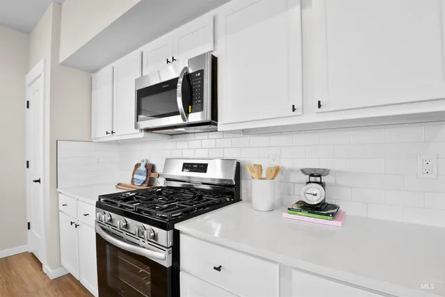 $320,000 | 520 North Lucy Lane, Nampa, ID 83687