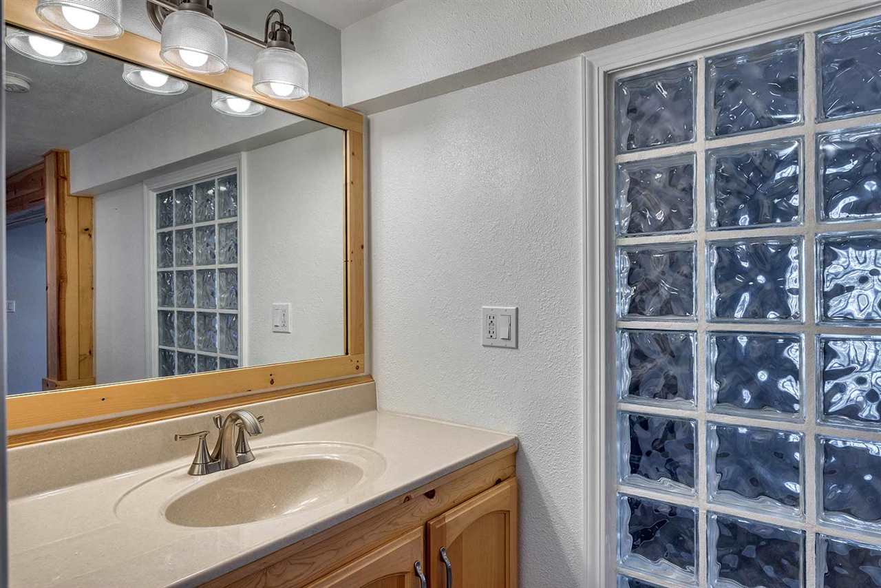 13082 Donner Pass Road Truckee, CA 96161 - Photo 18 of 21 Gallery Image 18