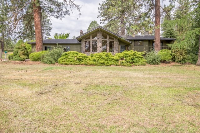38811 North Valley Road Elk, WA 99009 - Photo 1 of 20