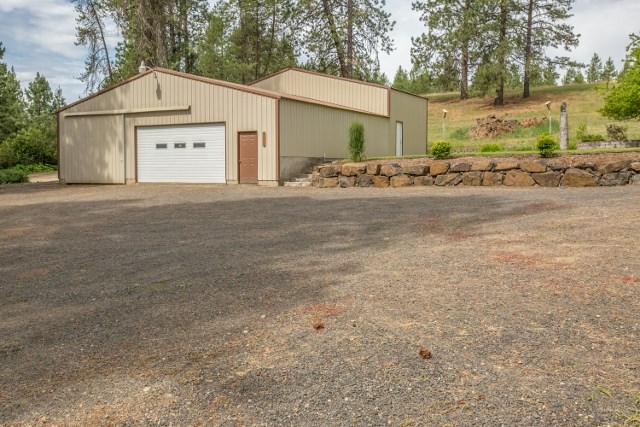 38811 North Valley Road Elk, WA 99009 - Photo 19 of 20