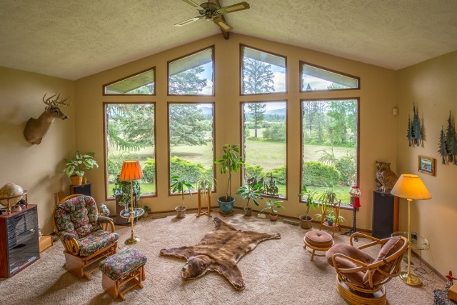38811 North Valley Road Elk, WA 99009 - Photo 4 of 20