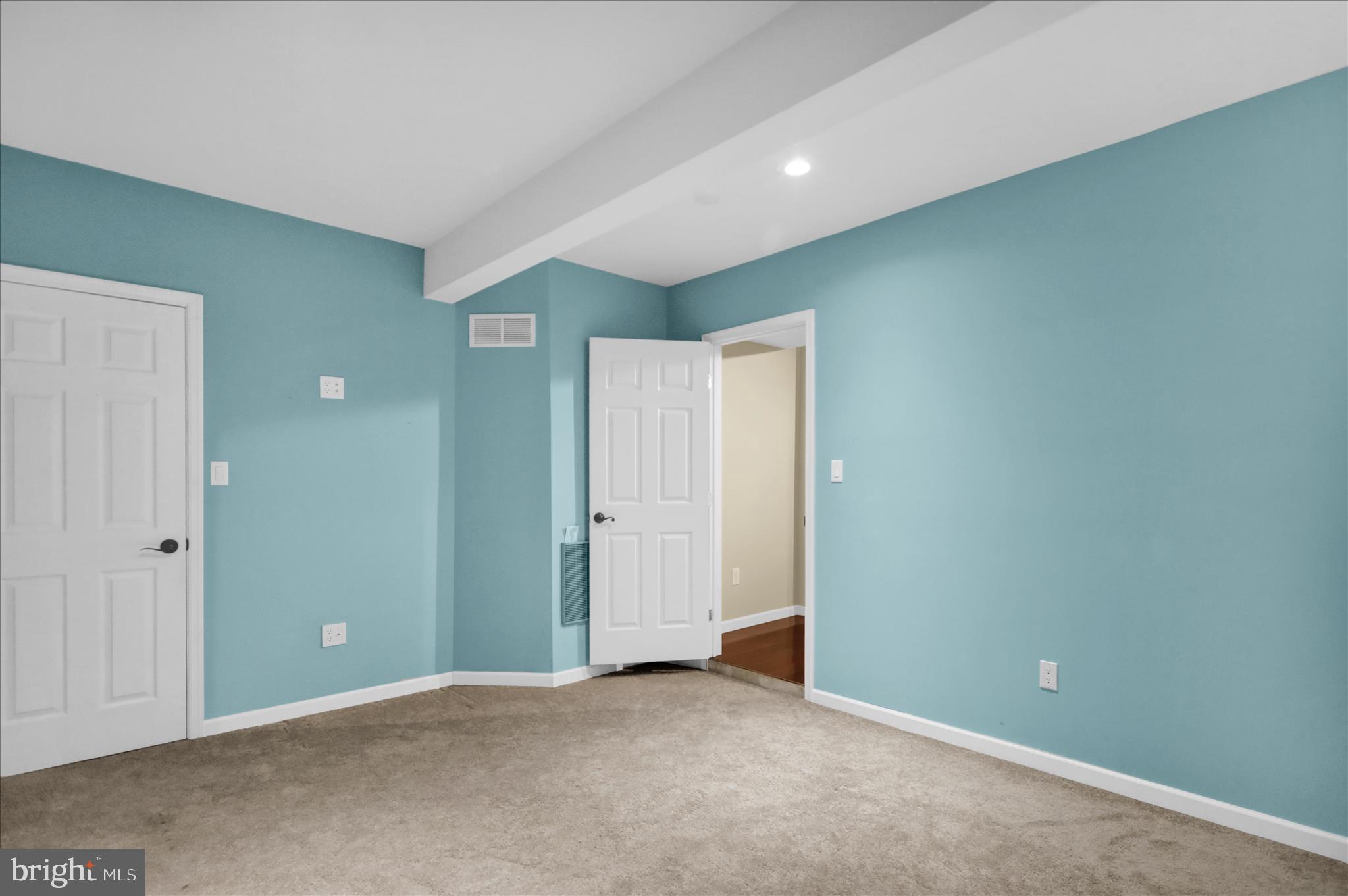 18 Bowes Lane Reading, PA 19606 - Photo 21 of 34