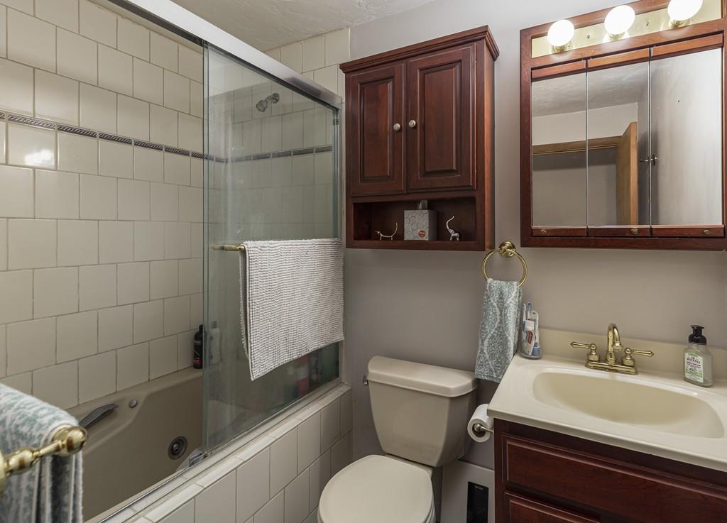 167 Armsby Road Sutton, MA 01590 - Photo 23 of 40