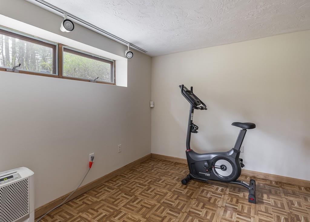 167 Armsby Road Sutton, MA 01590 - Photo 35 of 40