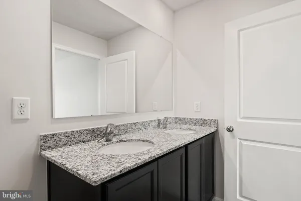 $369,900 | 138 Willett Holw Street, Stephens City, VA 22655