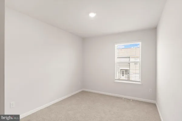 $369,900 | 138 Willett Holw Street, Stephens City, VA 22655