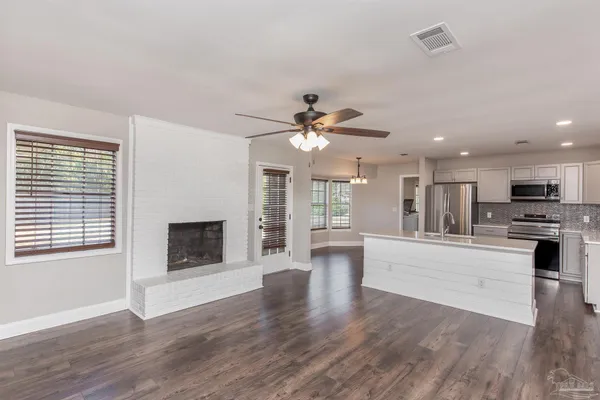 $2,000 | 8238 Li Fair Drive, Pensacola, FL 32506