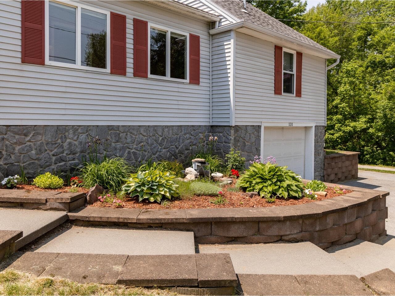 131 Patchen Road South Burlington, VT 05403 - Photo 5 of 29 Gallery Image 5
