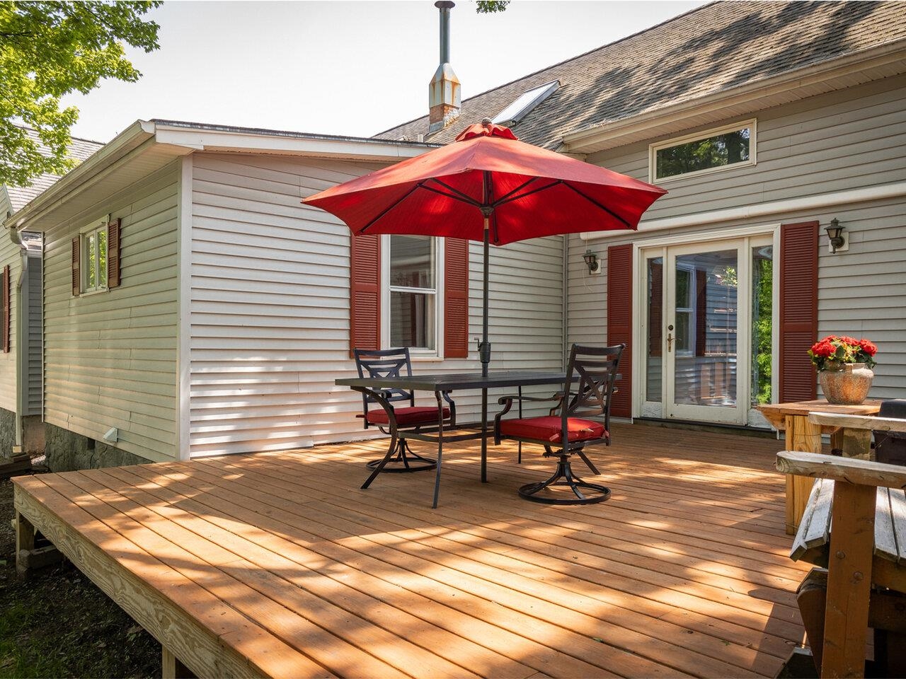 131 Patchen Road South Burlington, VT 05403 - Photo 6 of 29 Gallery Image 6