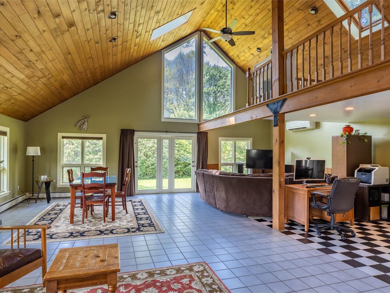 131 Patchen Road South Burlington, VT 05403 - Photo 7 of 29 Gallery Image 7