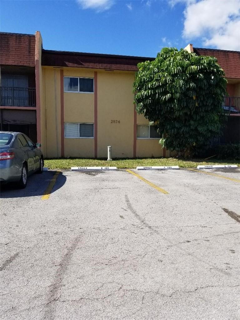 2874 Northwest 55th Avenue, Unit 1D Lauderhill, FL 33313 - Photo 3 of 4 Photo 3