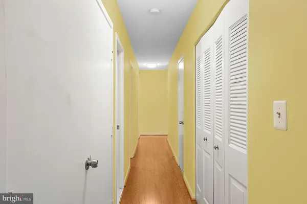 $3,600 | 3713 South George Mason Drive, Unit 1011, Falls Church, VA 22041