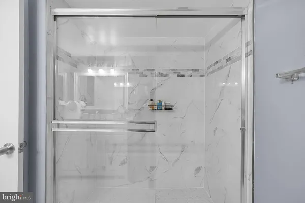 $3,600 | 3713 South George Mason Drive, Unit 1011, Falls Church, VA 22041