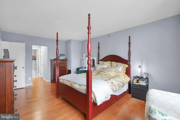 $3,600 | 3713 South George Mason Drive, Unit 1011, Falls Church, VA 22041