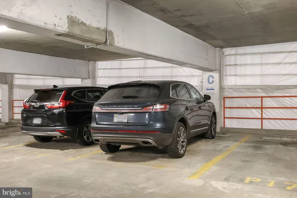 $3,600 | 3713 South George Mason Drive, Unit 1011, Falls Church, VA 22041