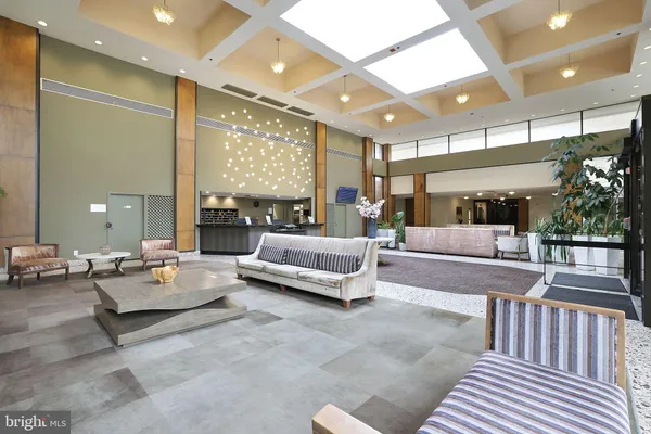 $3,600 | 3713 South George Mason Drive, Unit 1011, Falls Church, VA 22041